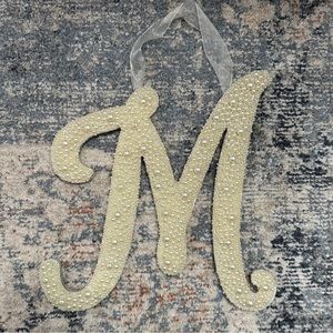 Pearl Hanging Wall Letter